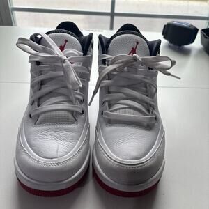 Kids air Jordan size 7